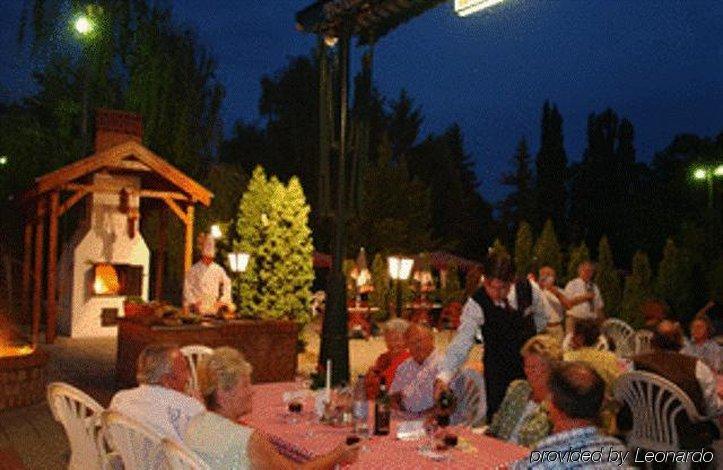 Hotel Nagyerdo Debrecen Restoran gambar