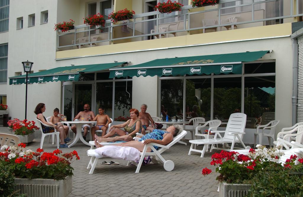 Hotel Nagyerdo Debrecen Luaran gambar
