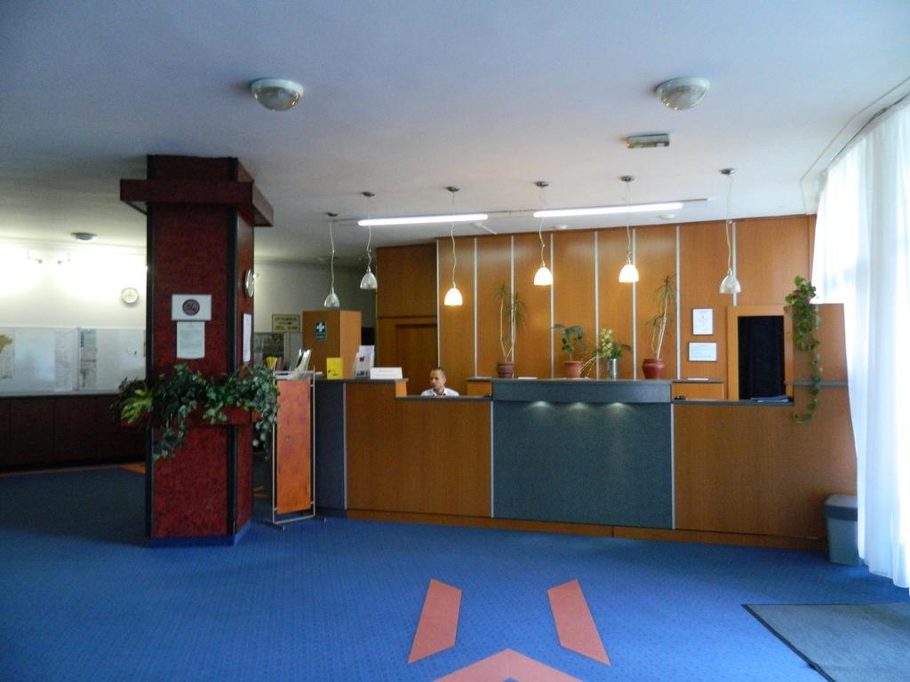 Hotel Nagyerdo Debrecen Luaran gambar
